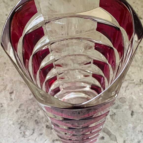 Luminarc Ruby Red Glass Vase: 1970s Retro Geometric Windsor Rubis - Picture 8 of 8